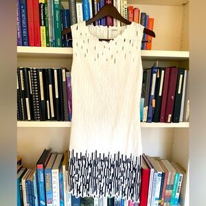 White Elie Tahari short sleeveless dress